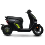 Zeeho ae6 s plus noir jaune cote droit 1 655x655.png.webp